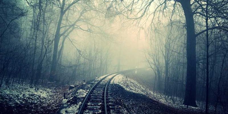 专业摄影师揭秘：如何利用广角与光线打造极具空间感的房地产摄影