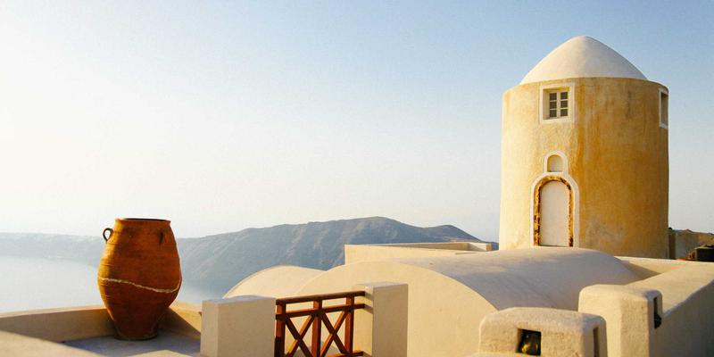 光影叙事与风格突破：从活动跟拍到赛博朋克人像的摄影服务实战解析