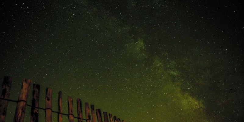 摄影服务：用镜头捕捉永恒，从风景到人像的视觉艺术